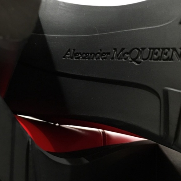 TRADE ALEXANDER MCQUEEN CHELSEA BOOTS -RED LEATHER -SIZE 37.5 / 7.5 US , NEW - Picture 5 of 11